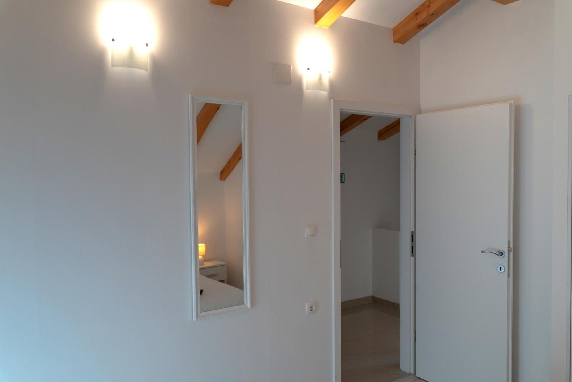 Apartments Srdanovic Omis Exterior photo
