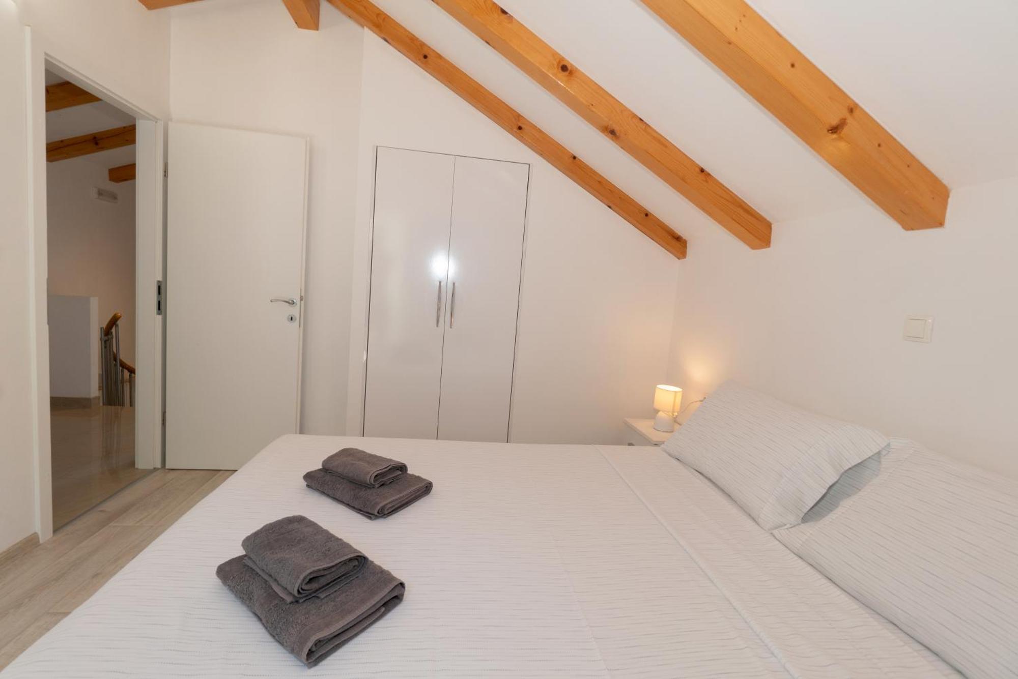 Apartments Srdanovic Omis Exterior photo