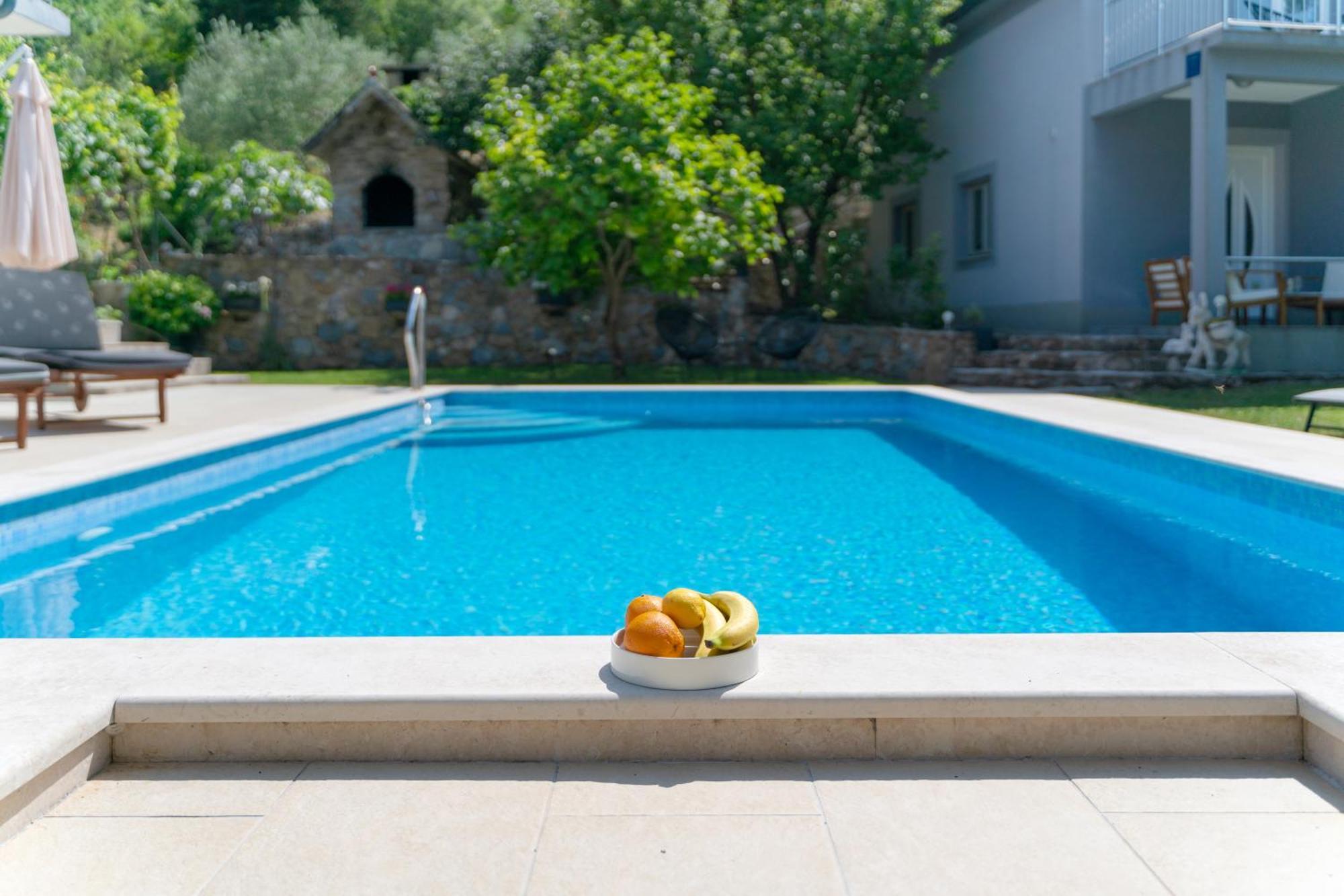 Apartments Srdanovic Omis Exterior photo