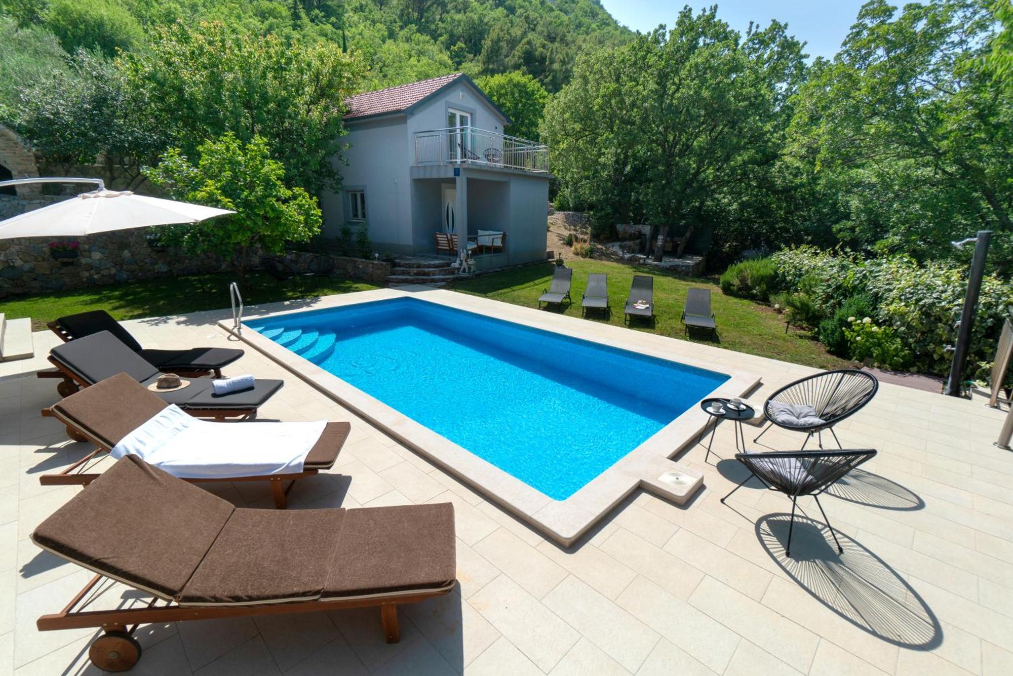 Apartments Srdanovic Omis Exterior photo