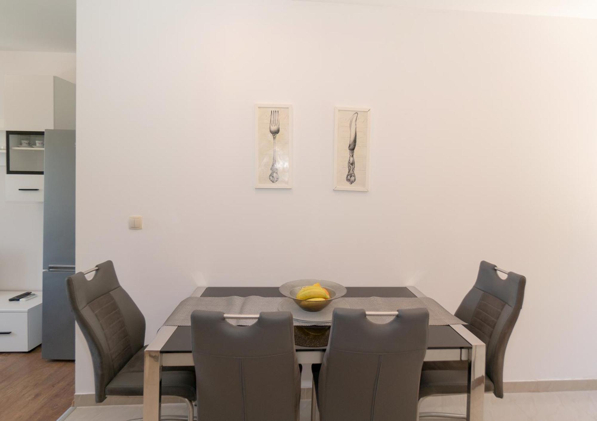 Apartments Srdanovic Omis Exterior photo